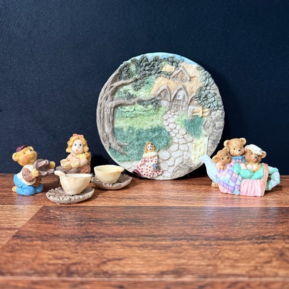 Other - Goldilocks & the 3 Bears Miniature Plate and Tea Set